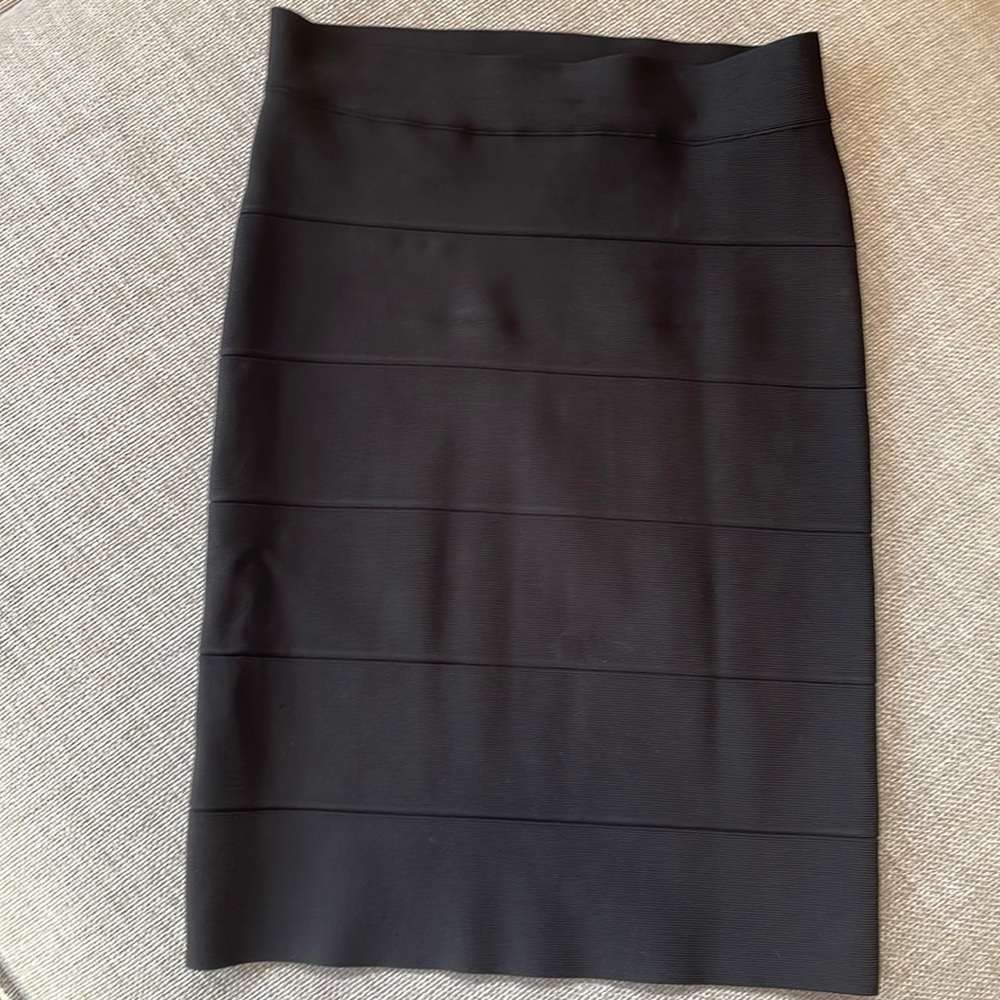 BCBG black pencil mini skirt with stretch medium